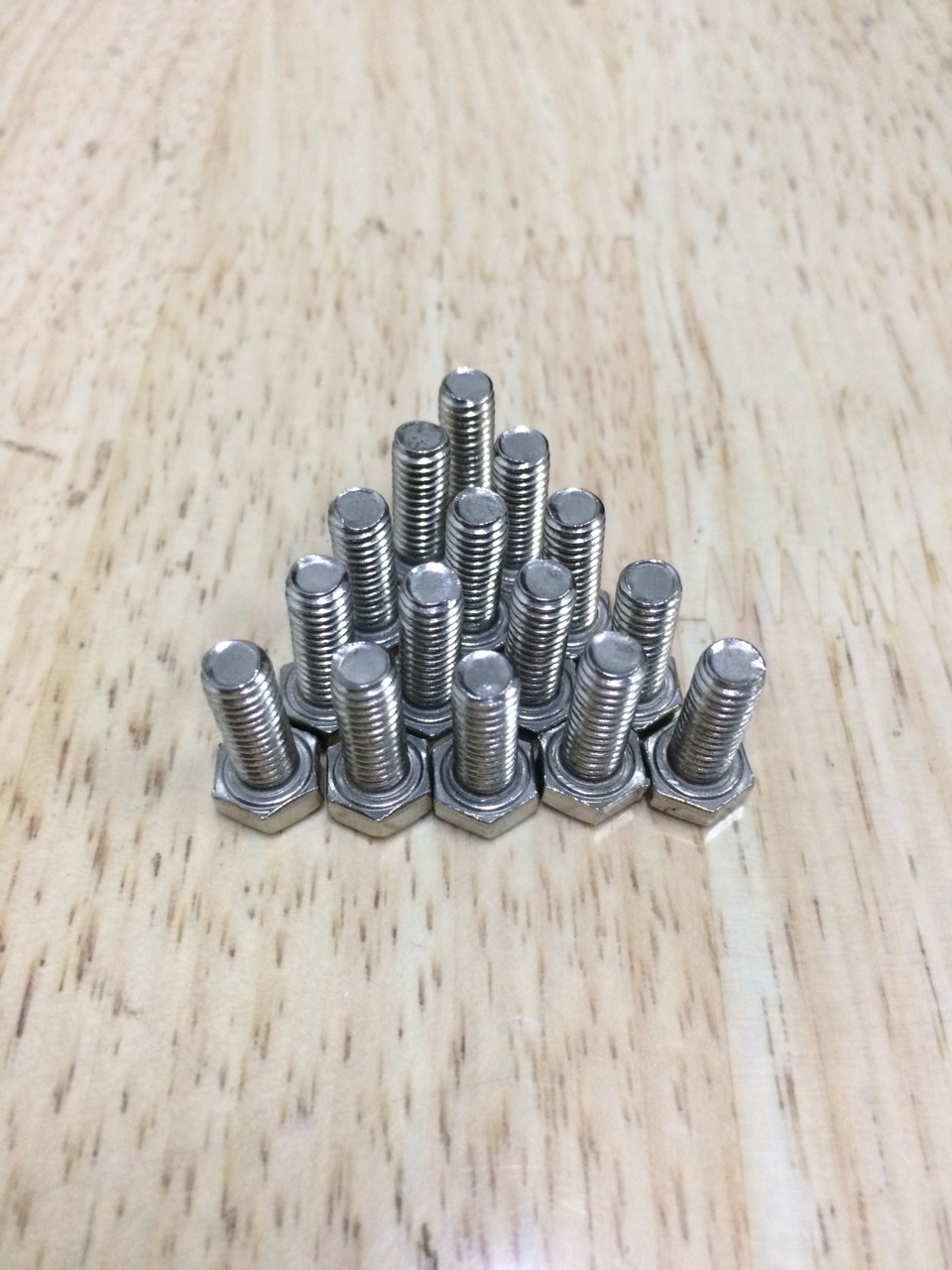 ốc 6mm lòng máy giặt